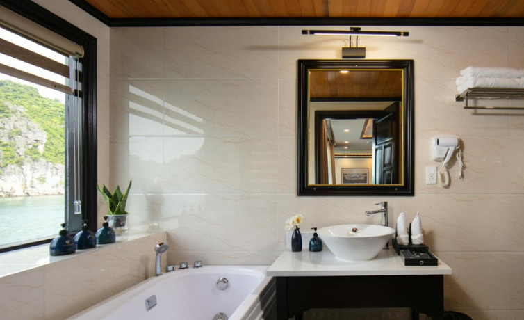 越南 下龍灣-愛馬仕號