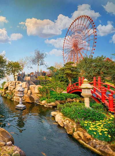 下龍市→越式道地風味餐→世界最大 - 皇后雙層纜車→探索神秘山(日式花園、錦鯉橋、蠟像博物館)→灣景咖啡廳(含一杯飲品)→Vincom購物中心&WinMart超市